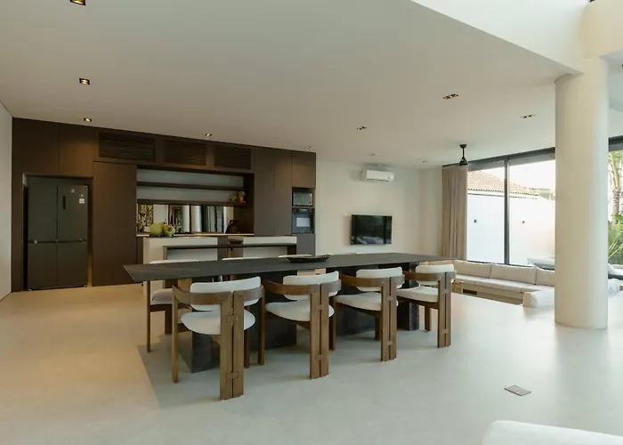 Ultra-luxe 4br - Indoor Ac Living & Private Pool Вилла *