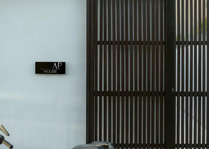 Вилла Ultra-luxe 4br - Indoor Ac Living & Private Pool Семиньяк
